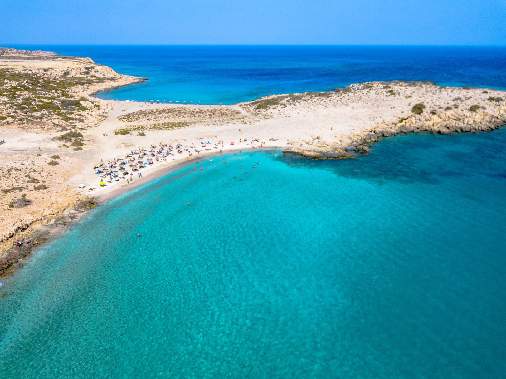 🏖️ 아하타 해변(파랄리아 아하타)